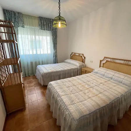 Апартаменти Apartamento Lamagon *
